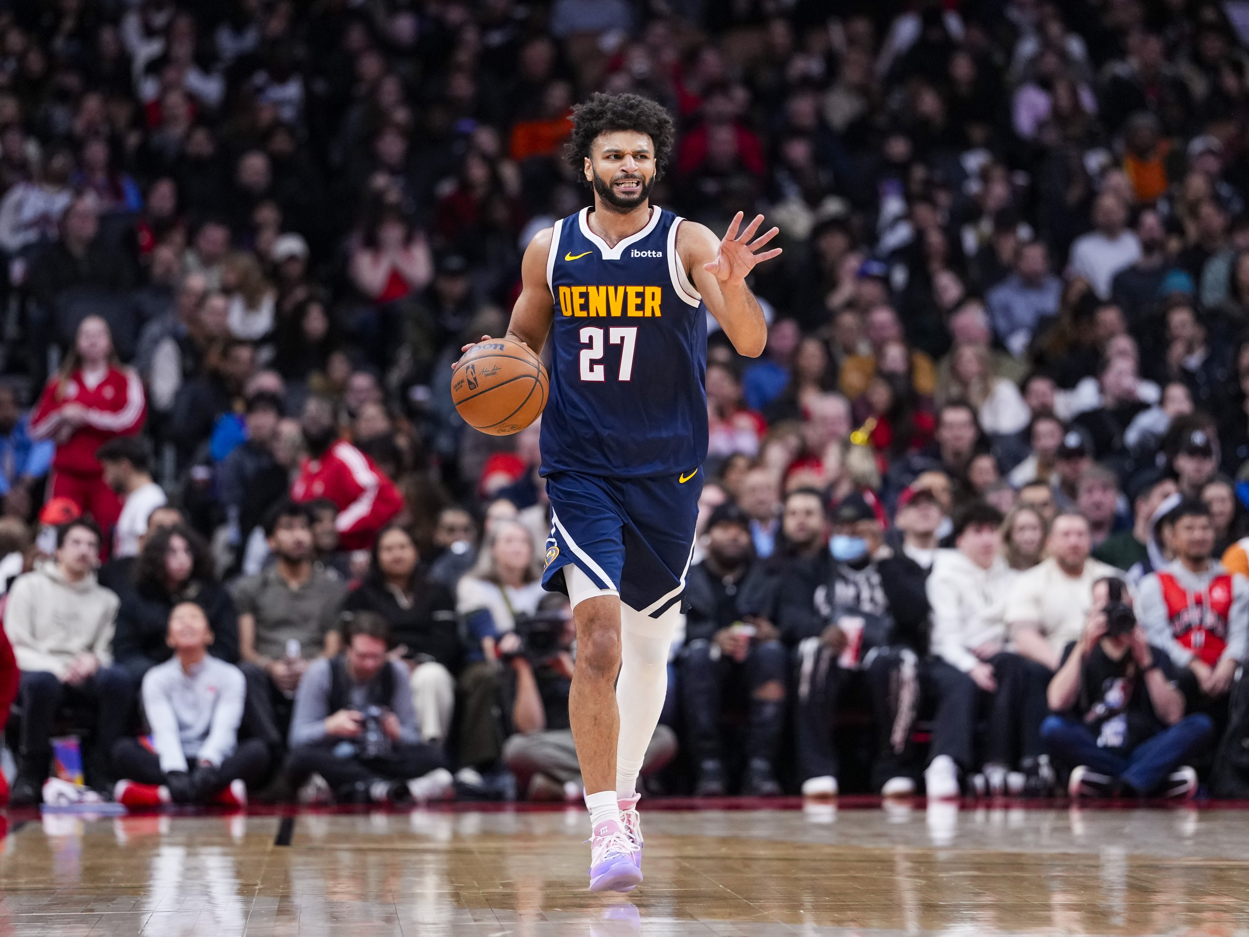 开云app体育下载-大心脏球员！贾马尔·穆雷19中11&amp;三分8中5轰35分9助3断 末节12分